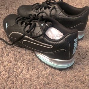 Size7 Puma, athletic shoe only wore for 10 mins and kept in the box since